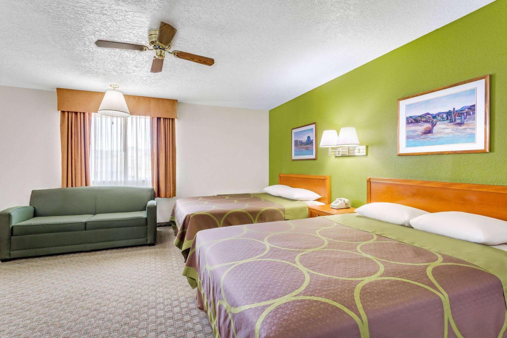 Super 8 By Wyndham Price Motel Kültér fotó